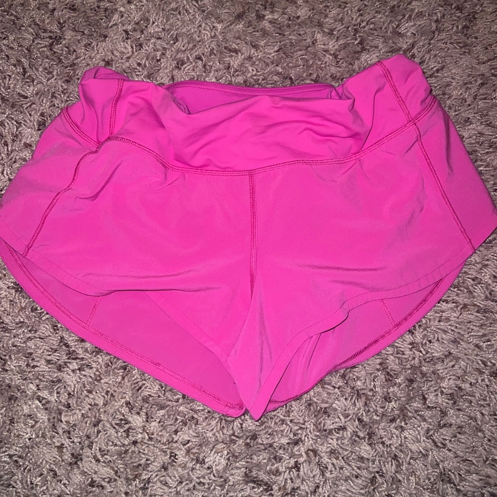 Lululemon speed up 2.5” inseam in sonic pink
